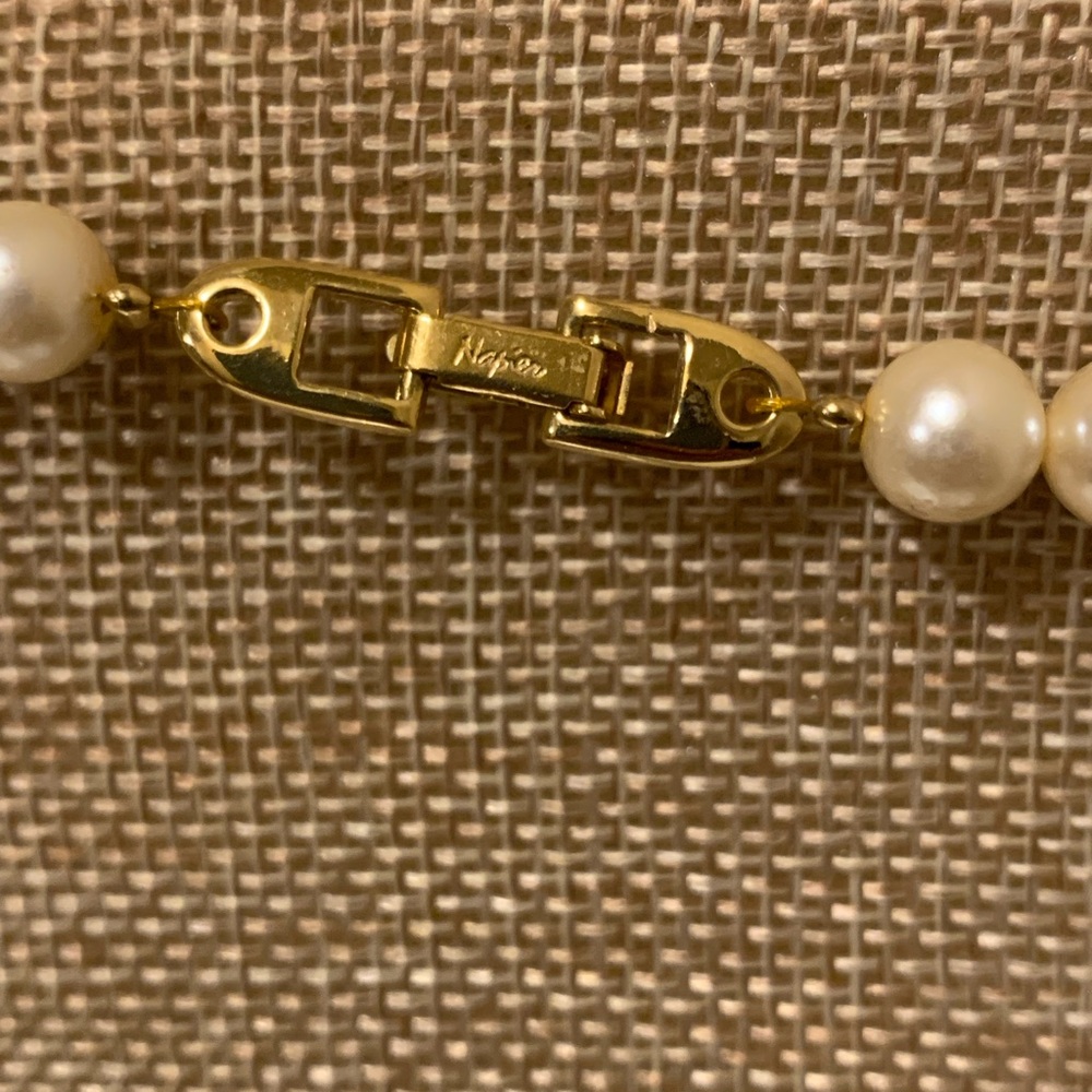 Vintage Napier Faux Pearl Necklace - Picture 4 of 4